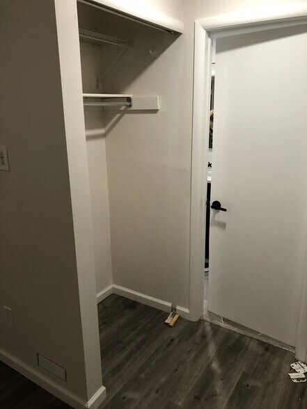 Bedroom Closet 1 - 605A Cypress Point Cir