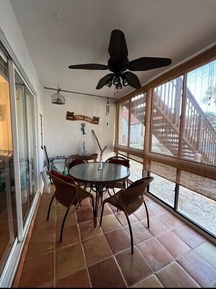 Building Photo - 1630 Stickney Point Rd