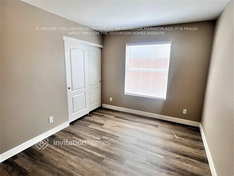 Building Photo - 512 Calypso Dr