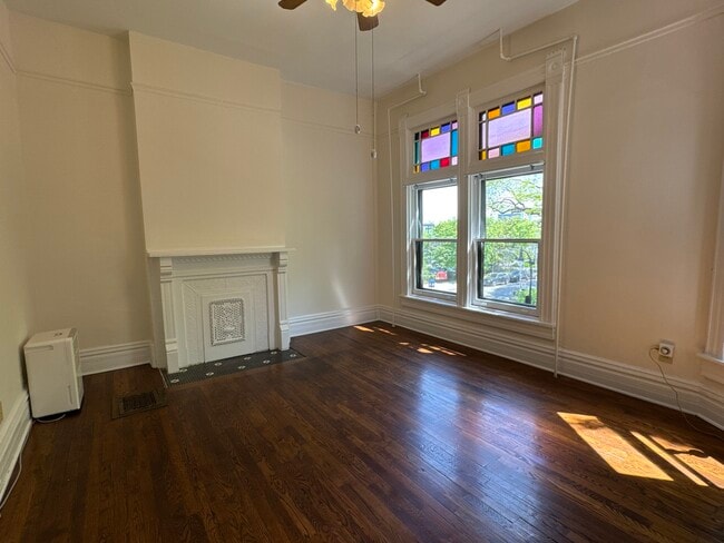Building Photo - 1504 W Jackson Blvd