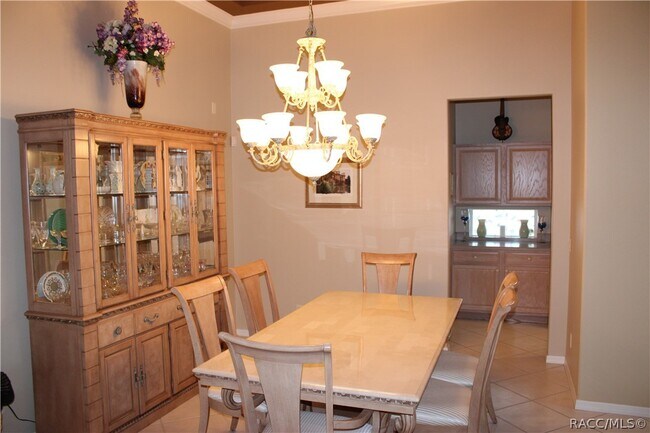 Building Photo - 1124 W Skyview Crossing Dr