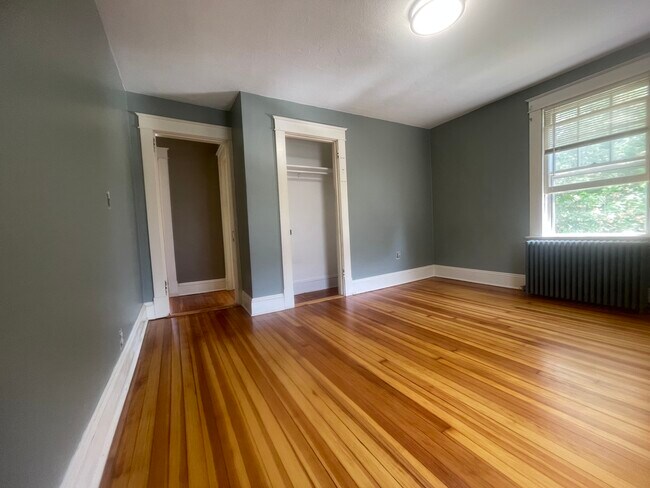 Building Photo - 19 Burgoyne St