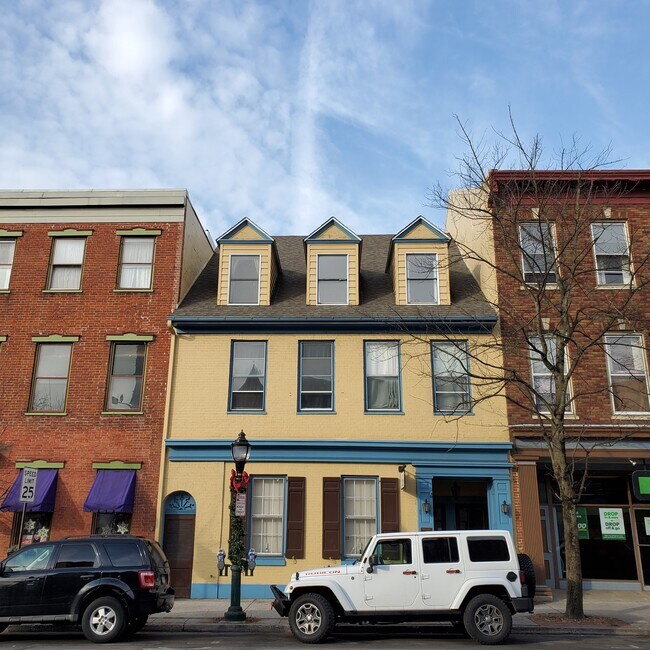 34 S Hanover St - 34 S Hanover St Carlisle PA 17013 | Apartment Finder
