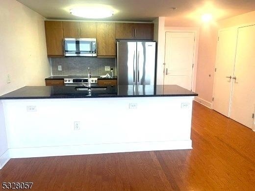 Building Photo - 88 Morgan St