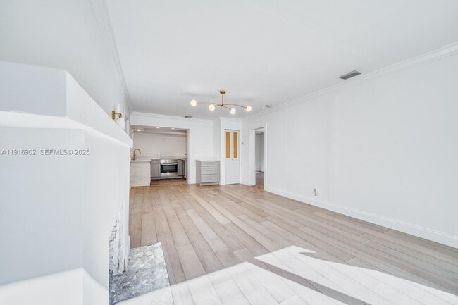 Building Photo - 845 NE 119th St