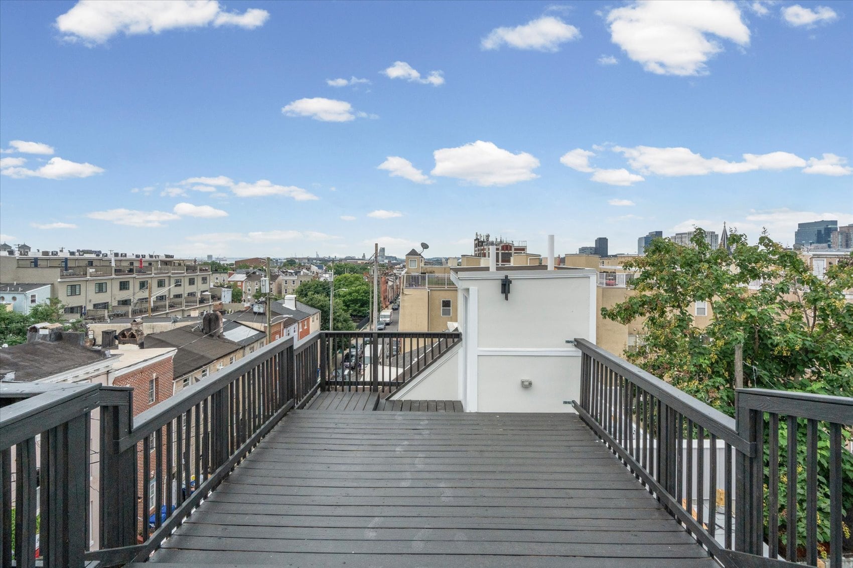 Building Photo - 1723 E Lombard St