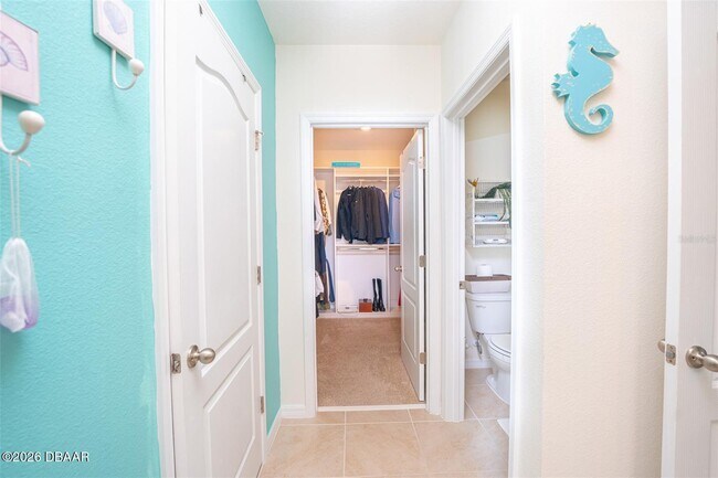 Building Photo - 1326 Middle Lk Dr