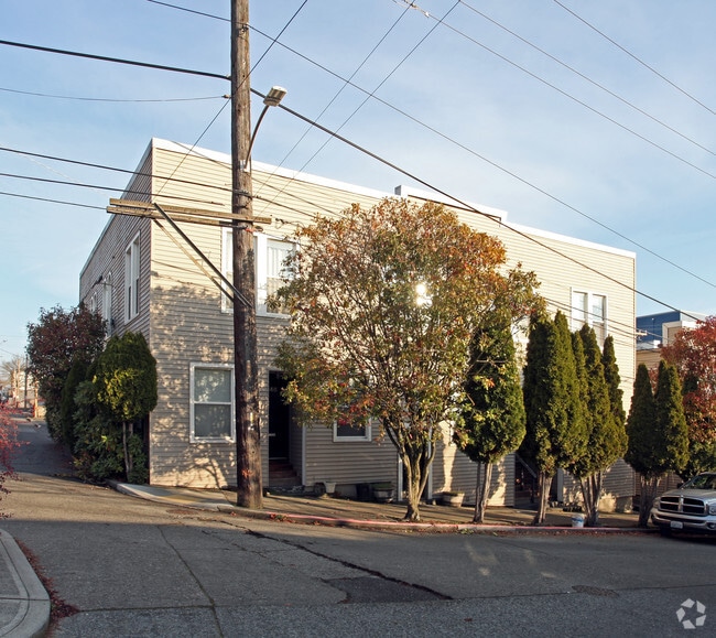 Primary Photo - Woodland Residential