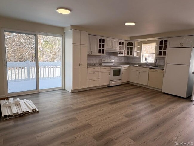 Building Photo - 116 Hawleys Corners Rd