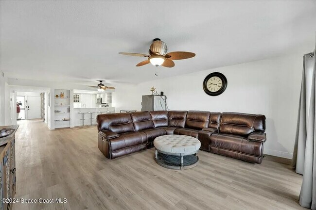 Building Photo - 300 S Banana River Blvd