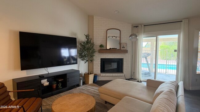 Building Photo - 15201 N 61st Ave