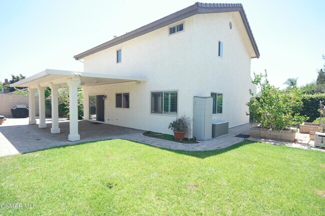 Building Photo - 2431 Deerfield Ct