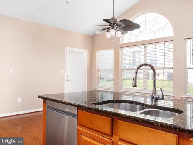 Building Photo - 1213 Heartland Ct