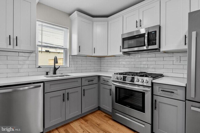 Building Photo - 2625 Ellsworth St