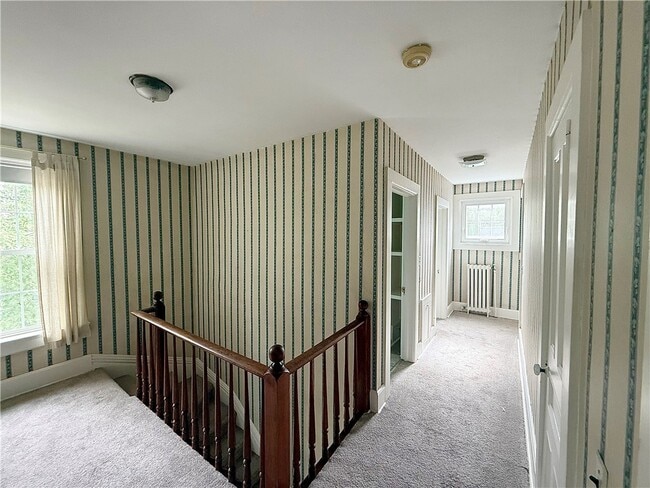 Building Photo - 27 Church St