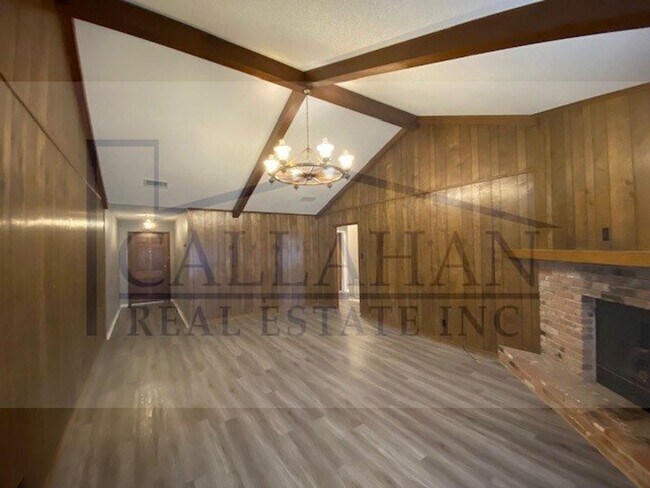Building Photo - 205 Lynnewood Dr