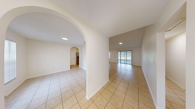 Building Photo - 4Br/ 2Bath Home In Clermont - Available Now!