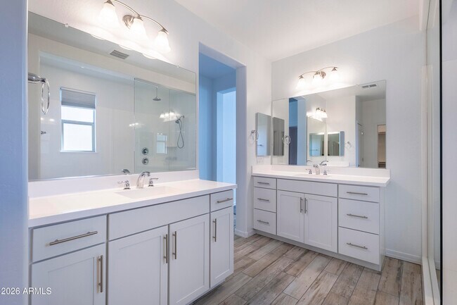 Building Photo - 41055 W Agave Rd