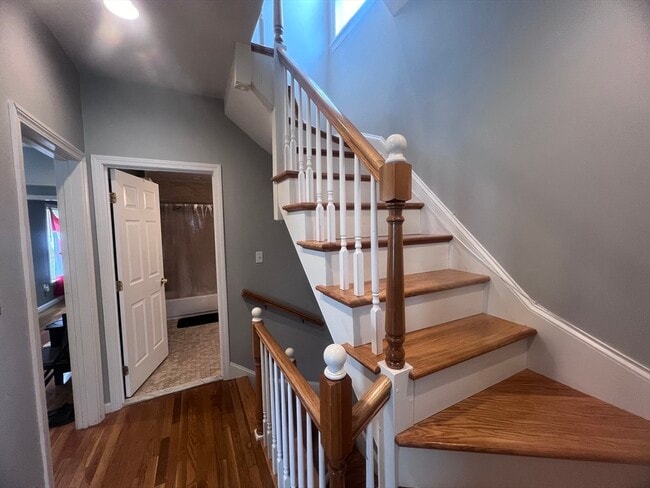 Building Photo - 6 Arcadia St