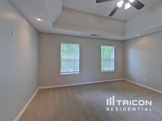 Building Photo - 6684 Overlook Ridge