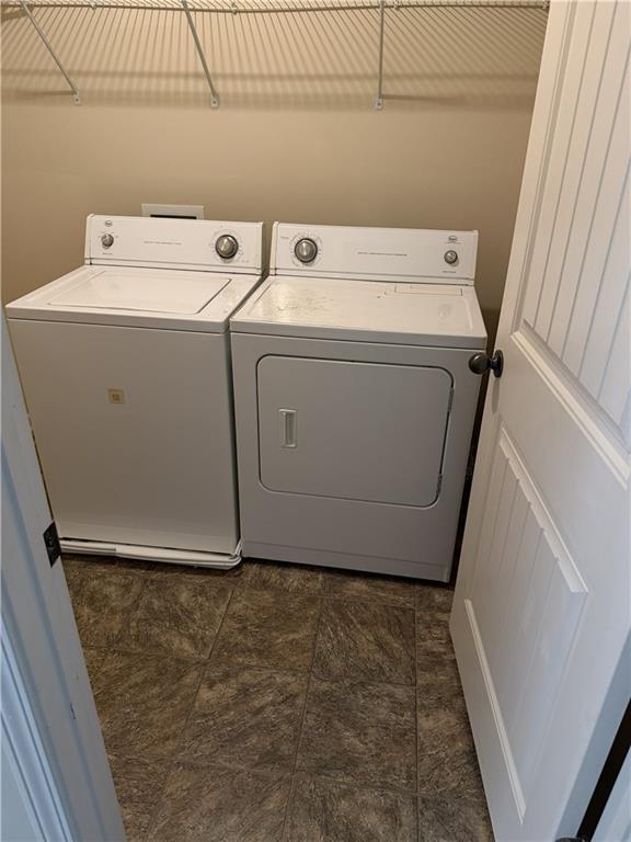 Building Photo - 1998 Thorngate Ct