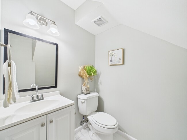 Building Photo - 7836 Bateman Ln