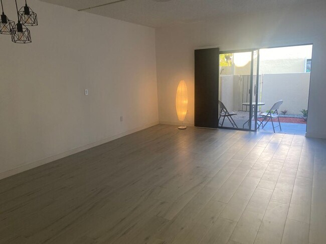 Building Photo - 8807 SW 130th Pl