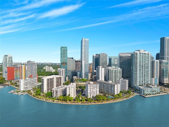 Building Photo - 1408 Brickell Bay Dr