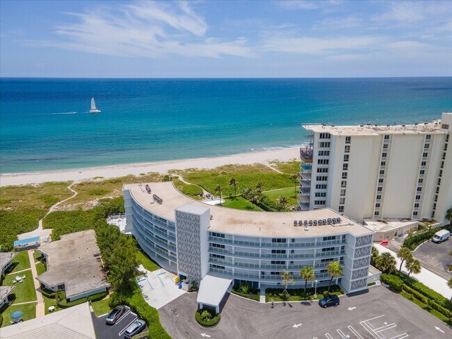 Building Photo - 1213 S Ocean Blvd