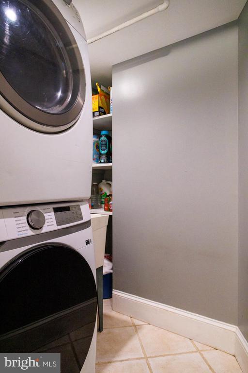 Building Photo - 1901 Walnut St