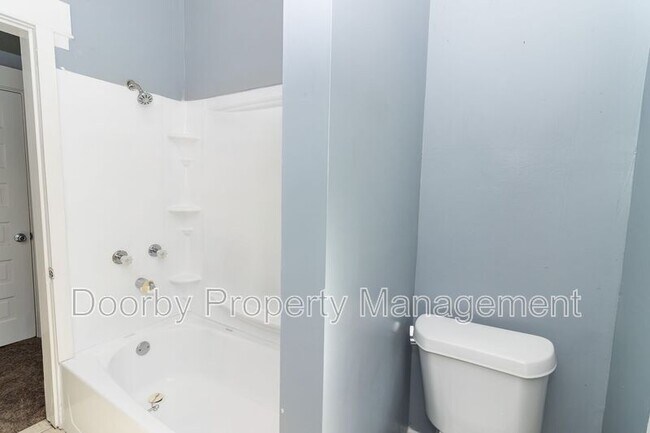 Building Photo - 3813 Central Ave