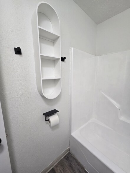 Building Photo - 334a Myer Ave