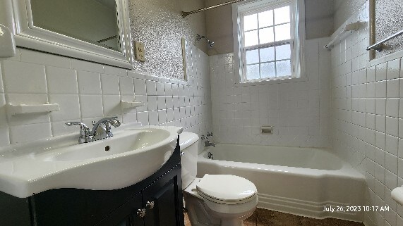 Building Photo - 1020 Sanford Ave