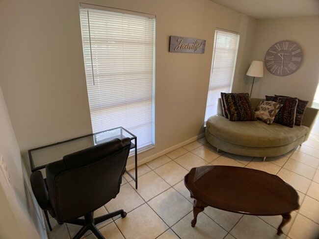 Building Photo - Charming 4-bedroom, 2-bath home in Colonial Park