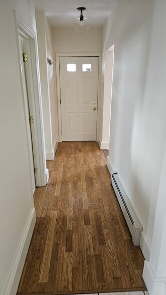 Building Photo - 166 Sheridan Ave