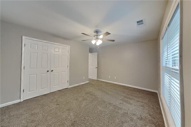 Building Photo - 1245 Cedar Oak Ln