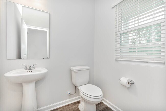 Building Photo - 1129 Boswell Ct