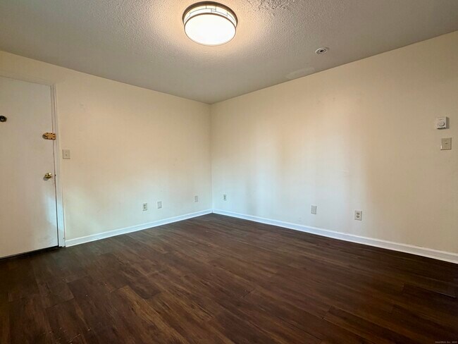 Building Photo - 21 Weybosset St