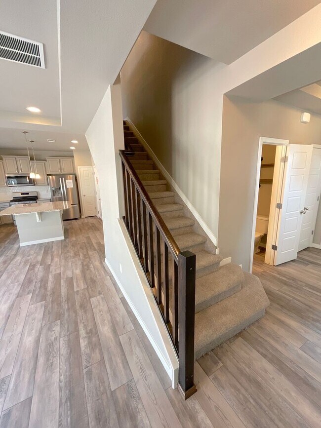 Building Photo - 3 Bedrooom Home Available Near Dublin Blvd...