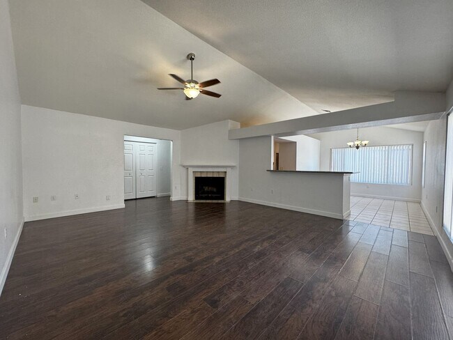 Building Photo - Stylishly Updated 3-Bedroom Home in Prime ...
