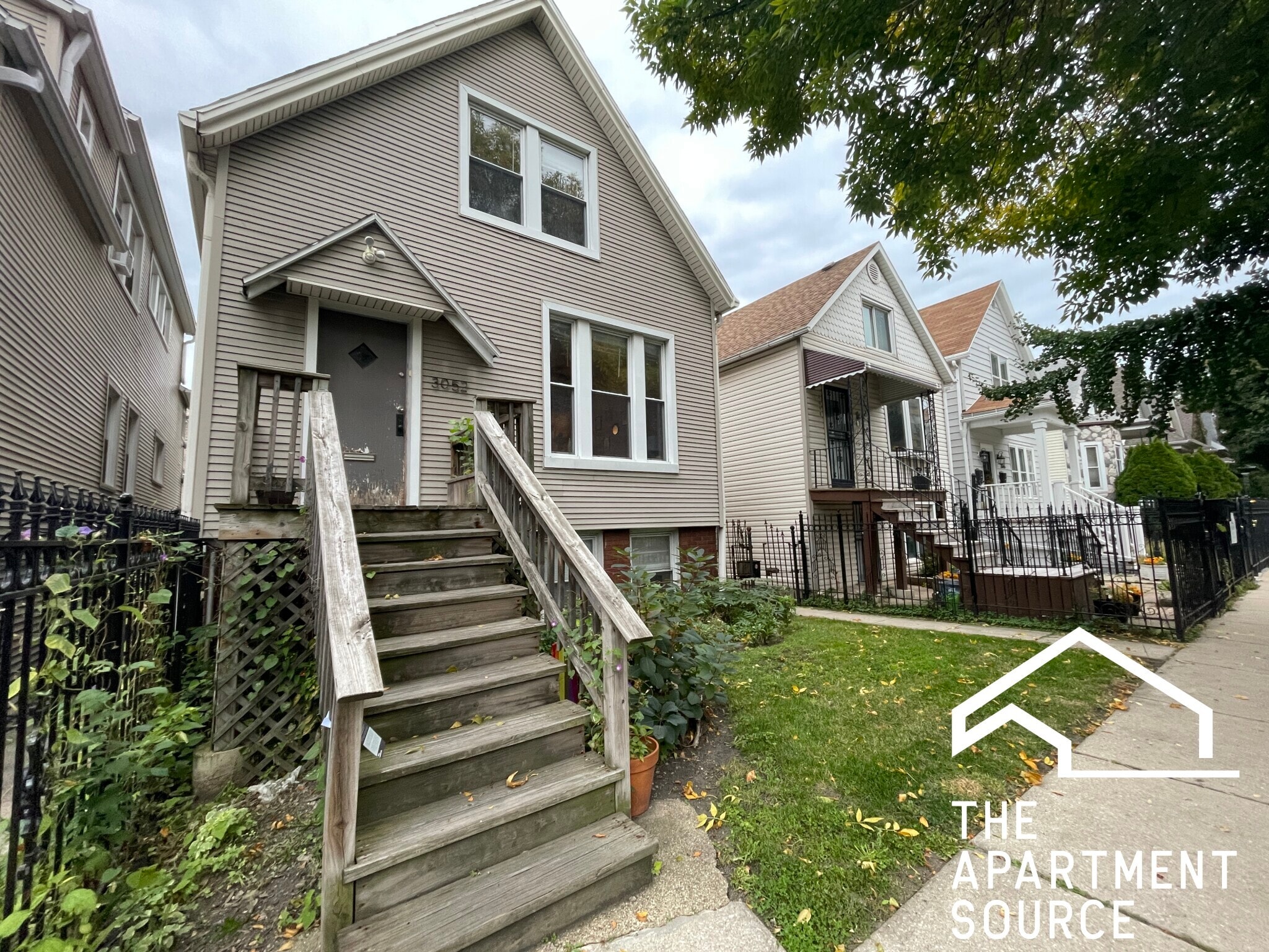 Building Photo - 3052 W George St