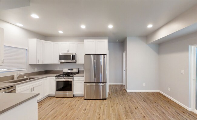 Building Photo - 6105 Dorothy Dr