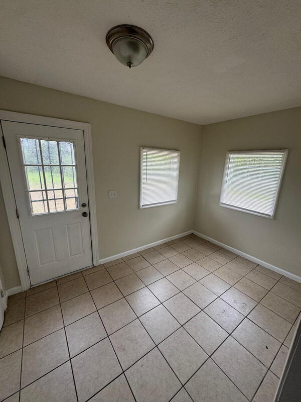 Building Photo - 809 Fletcher Ave