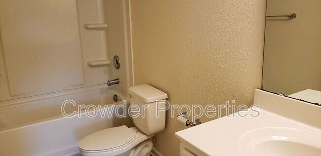 Building Photo - 8119 Paw Club Dr