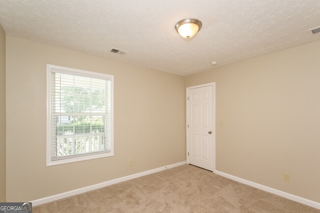 Building Photo - 5883 Old Wellborn Trce