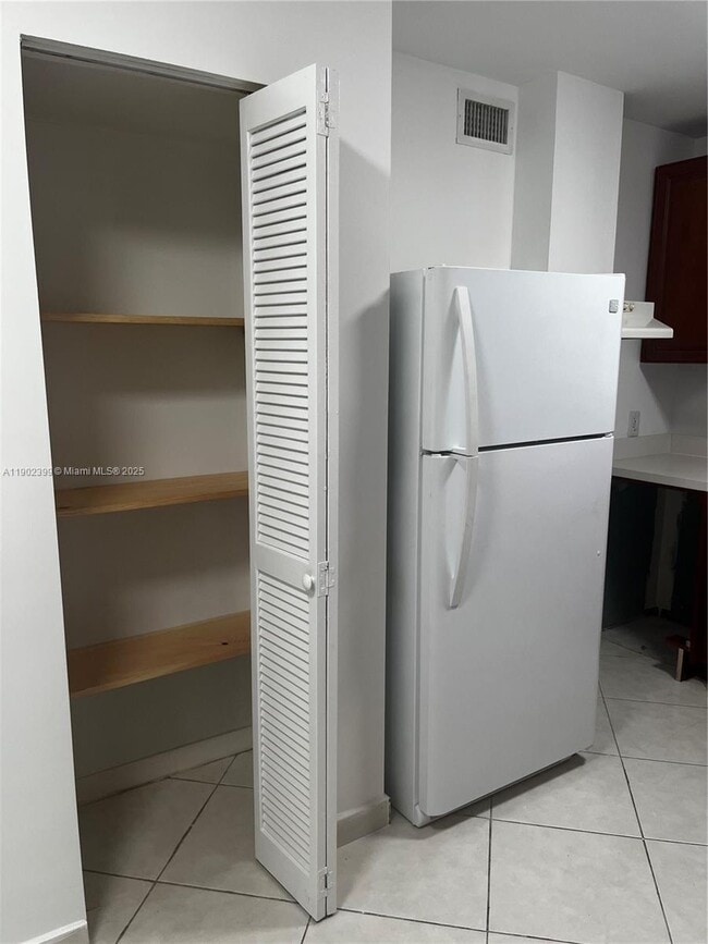 Building Photo - 181 NW 47th Ave