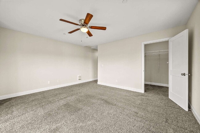 Building Photo - 4 bedrooms, 2.5 bathrooms with attached garage. This large unit is 3 floors!  Rent of $3295.00 in...