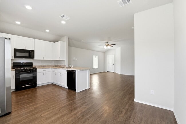 Building Photo - 363 Cumberland Forest Dr