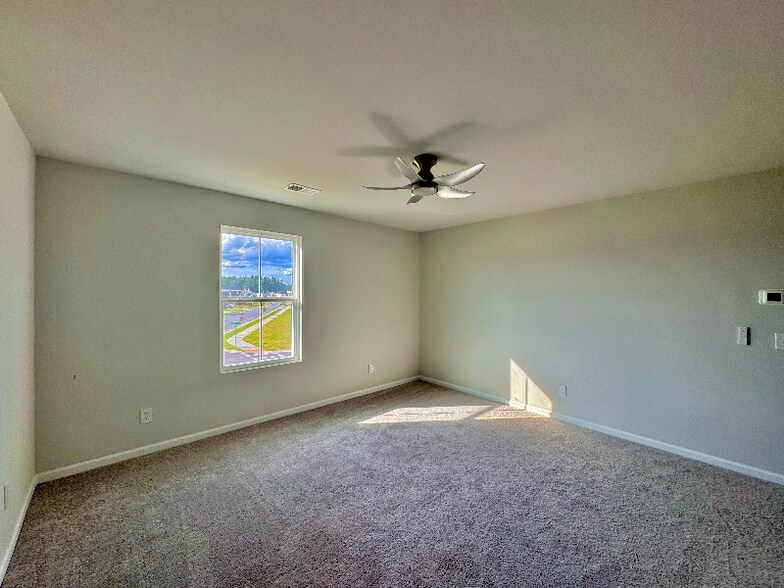 Building Photo - 321 Sweetbay Dr