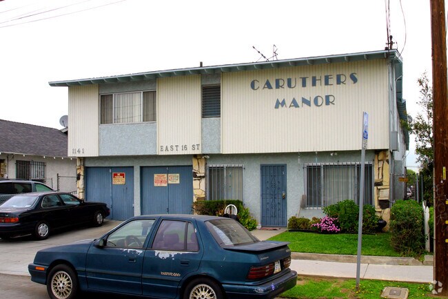 Building Photo - Caruthers Manor